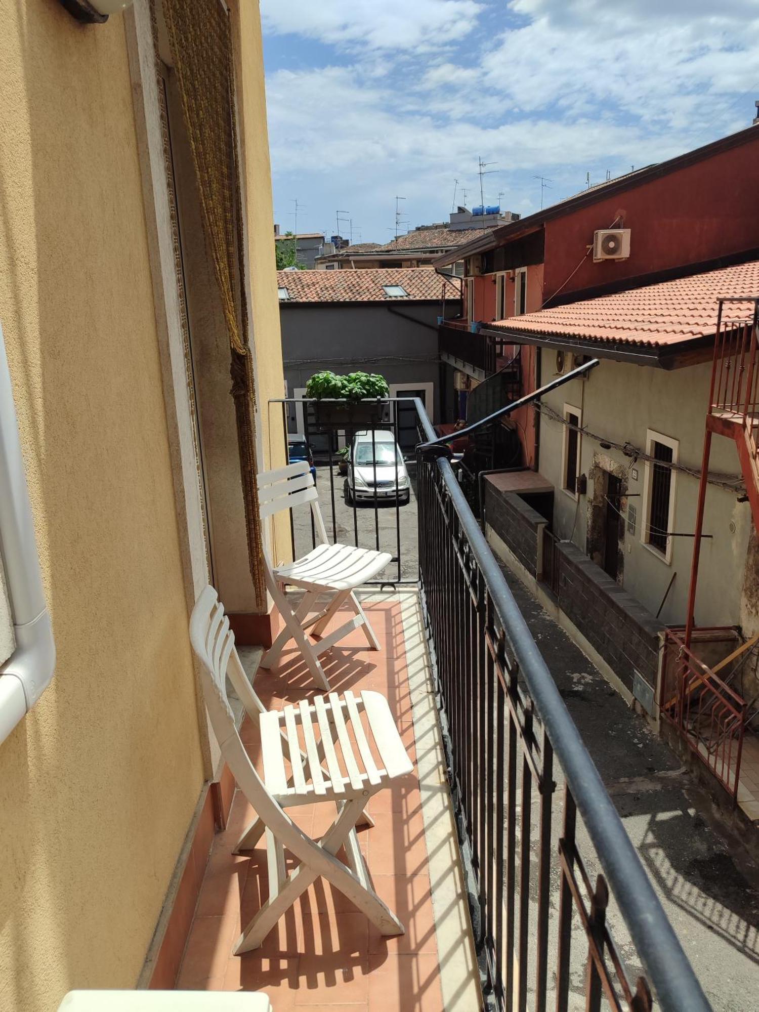 Le Case Del Cortile Catânia Exterior foto